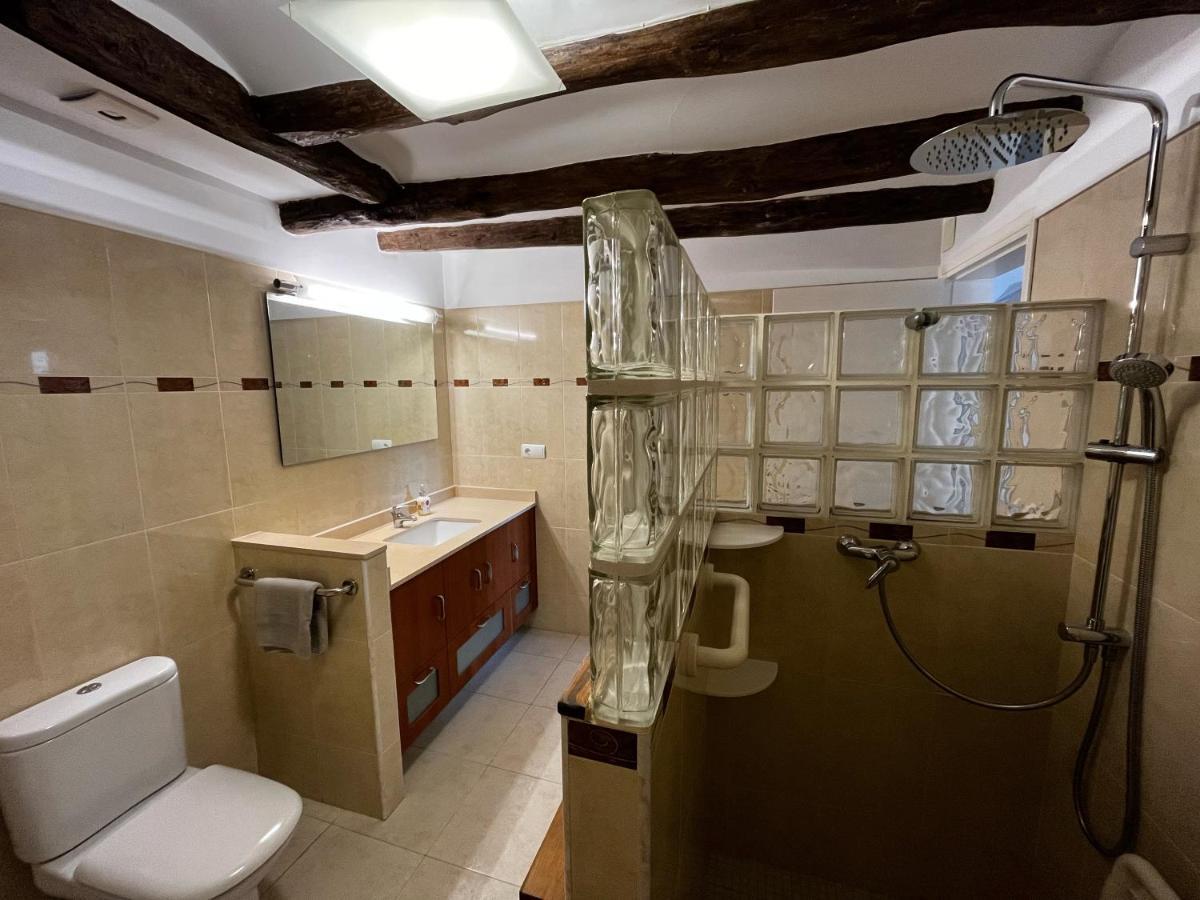 Apartaments Rurals Cal Parro, Batea Exterior foto